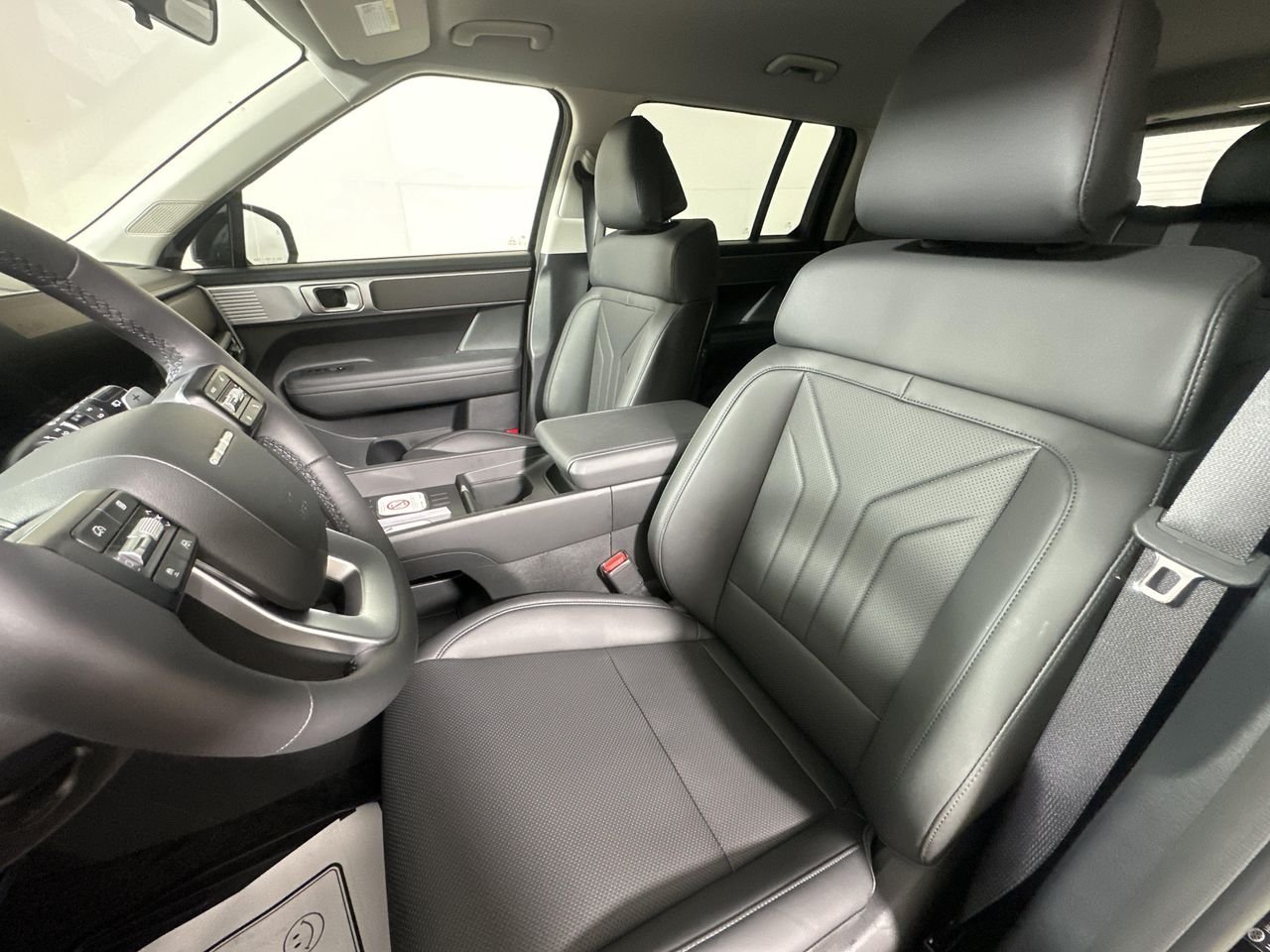New 2026 Phantom Black Hyundai SEL image 9