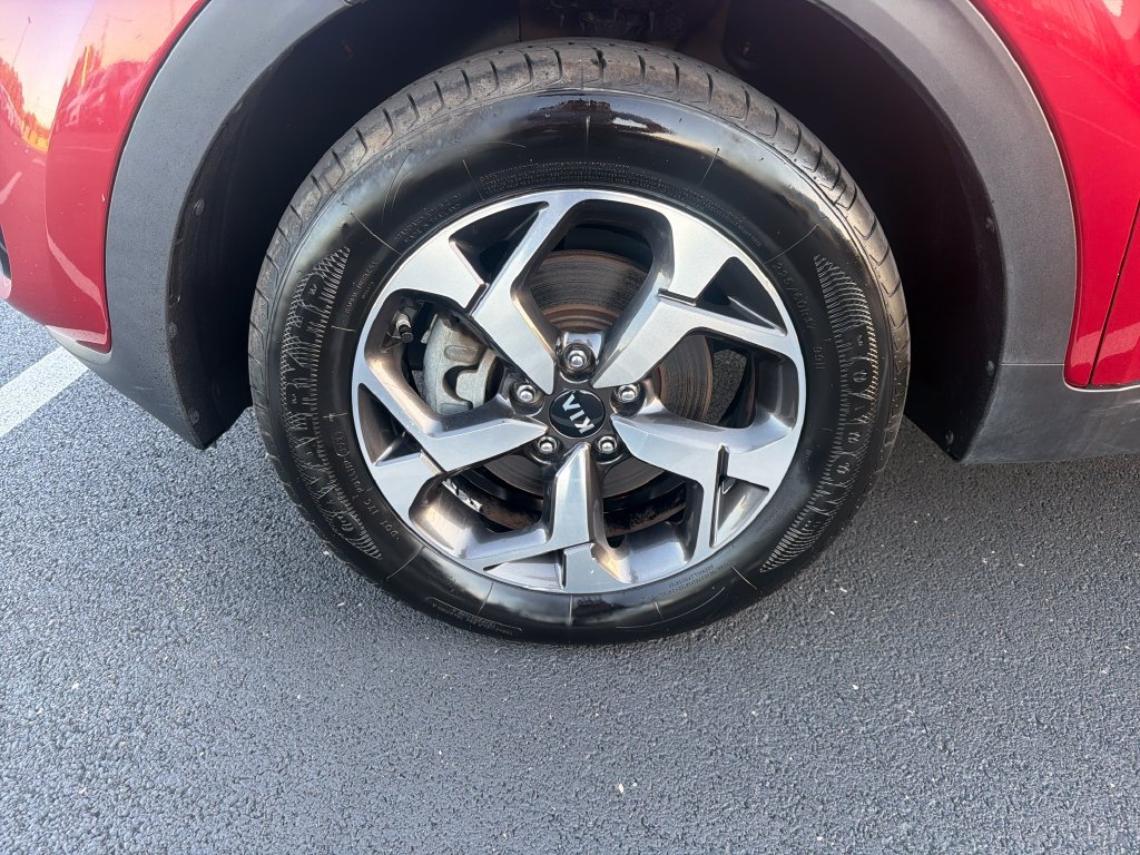 Used 2020 Red Kia LX image 9
