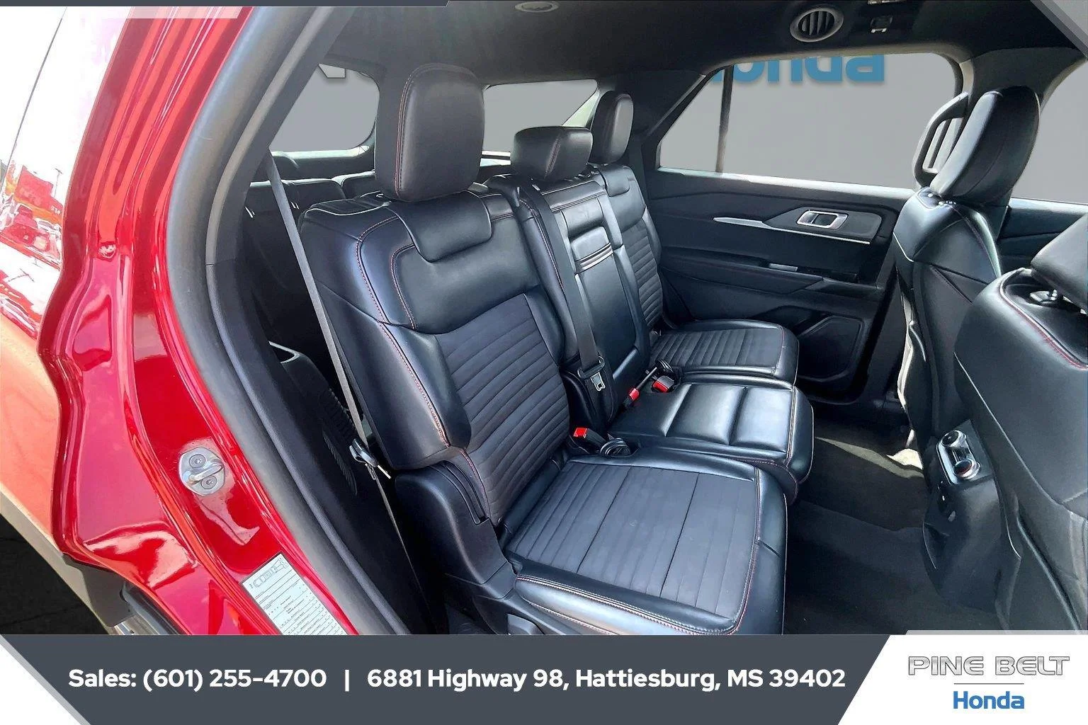 Used 2025 Rapid Red Metallic Tinted Clearcoat Ford ST-Line image 20