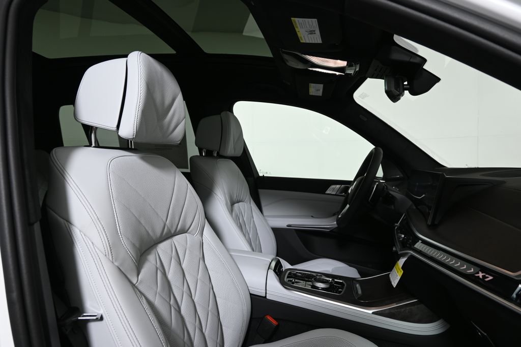 New 2027 White Metallic BMW xDrive40i image 34