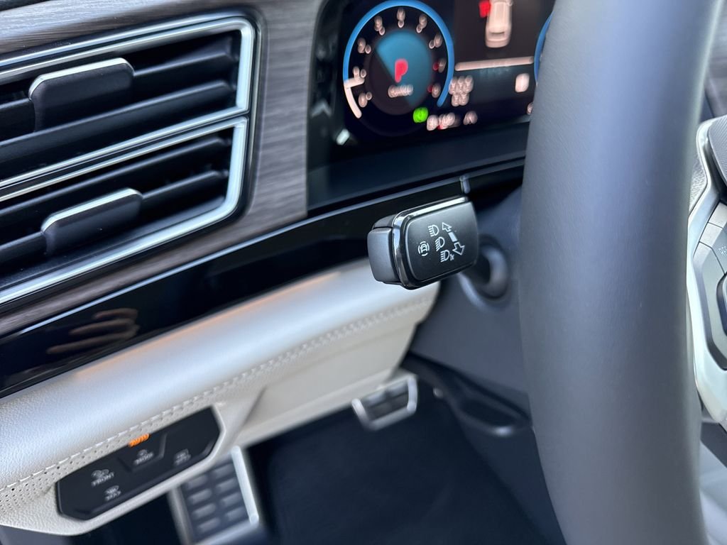 2026 Volkswagen Atlas SEL Premium R-Line - Photo 23