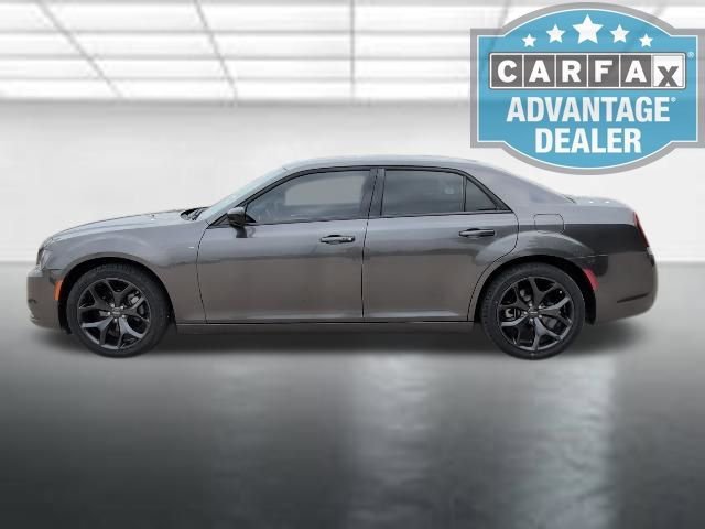 2023 Chrysler 300 Touring - Photo 26