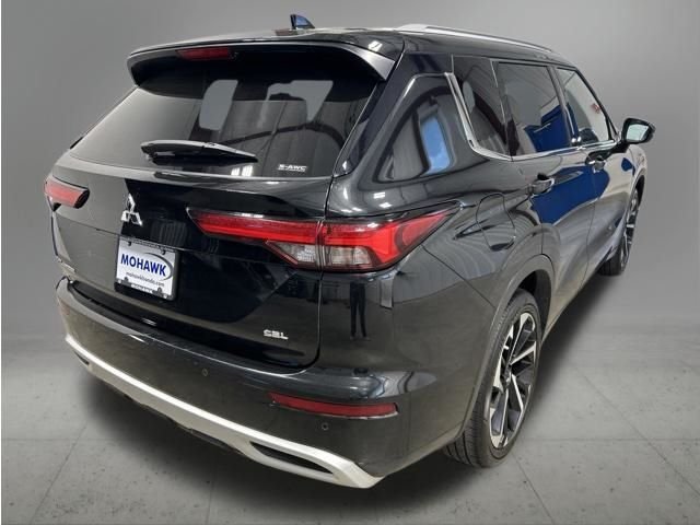 Used 2024 Black Diamond Mitsubishi SEL image 5