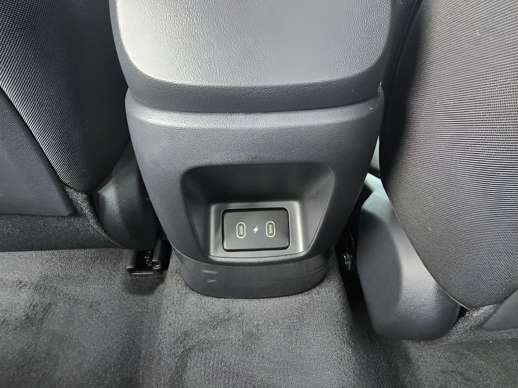 Used 2026 Serenity White Hyundai Blue image 30