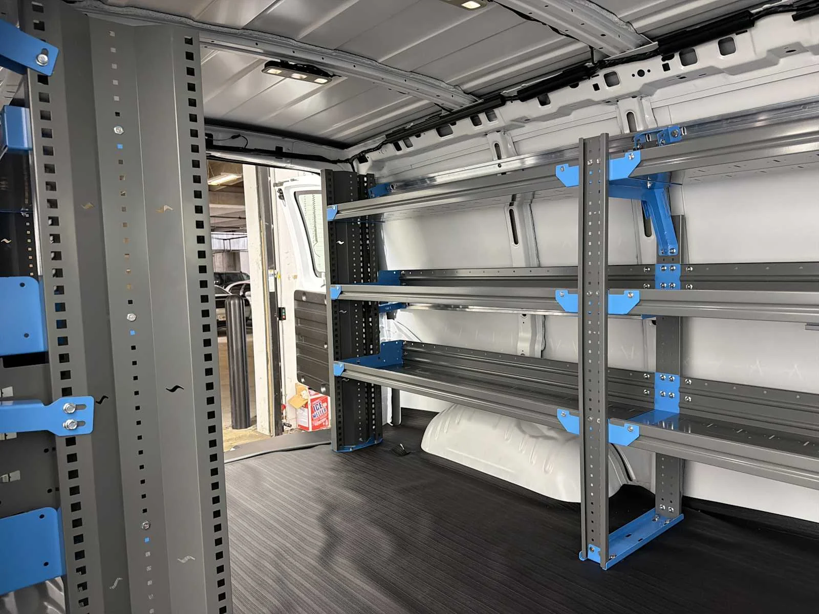 2025 GMC Savana Cargo Work Van - Photo 15