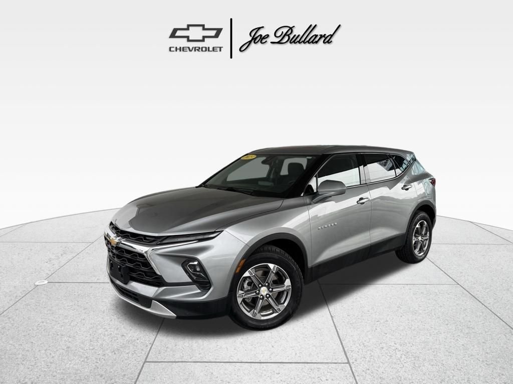2023 Chevrolet Blazer 2.0T 2LT AWD's photo