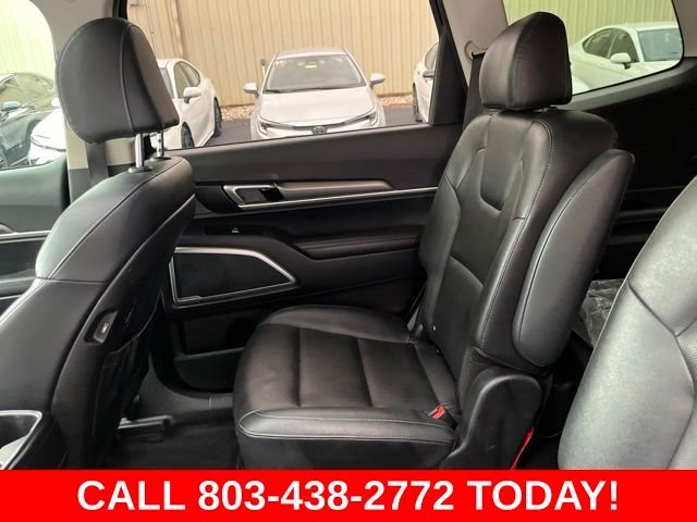 Used 2022 Black Kia S image 13