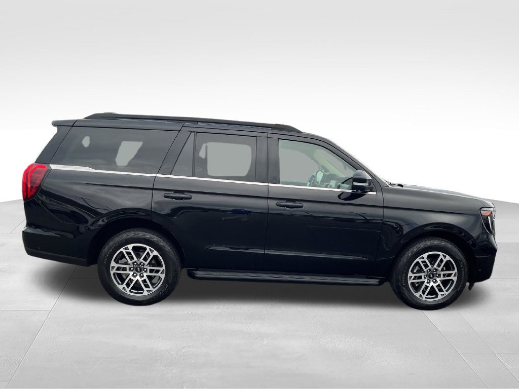 Used 2025 Black Ford Active image 6