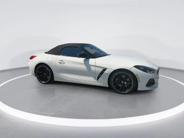 Used 2023 White BMW sDrive30i image 2