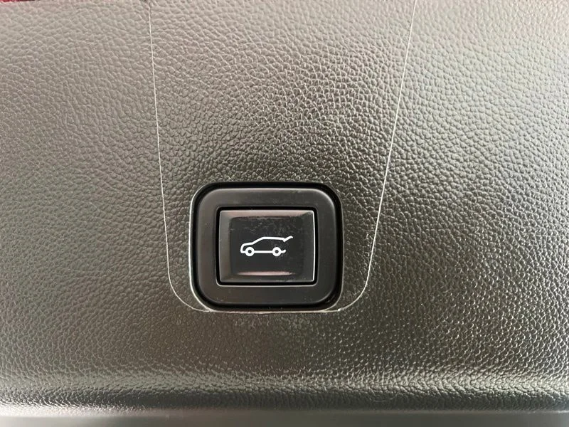 Used 2023 Red Chevrolet LT image 9