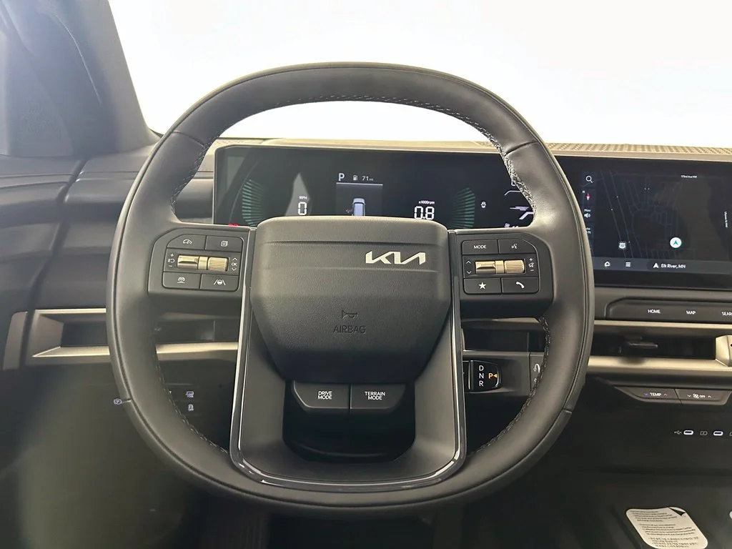New 2027 Ebony Black Kia S image 5