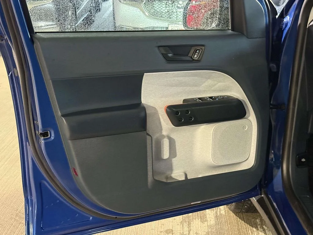 Used 2023 Blue Ford XLT image 28