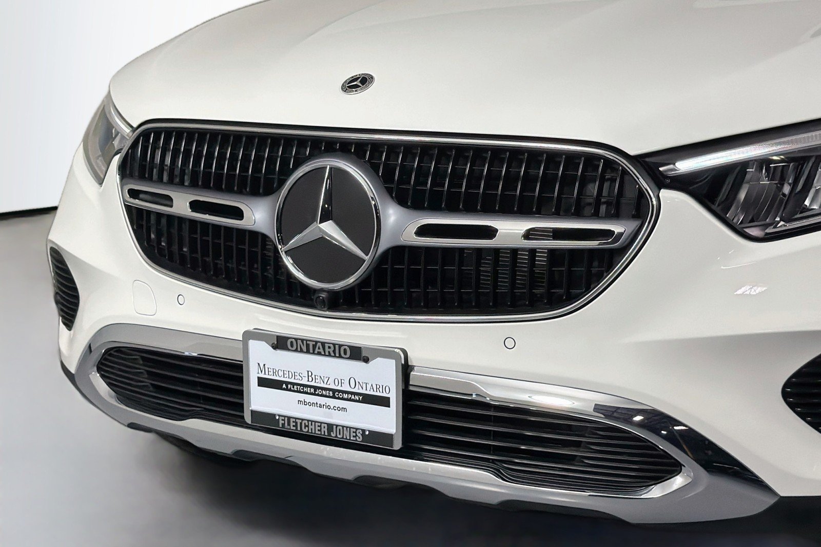 New 2026 Polar White Mercedes-Benz GLC 300 SUV image 12