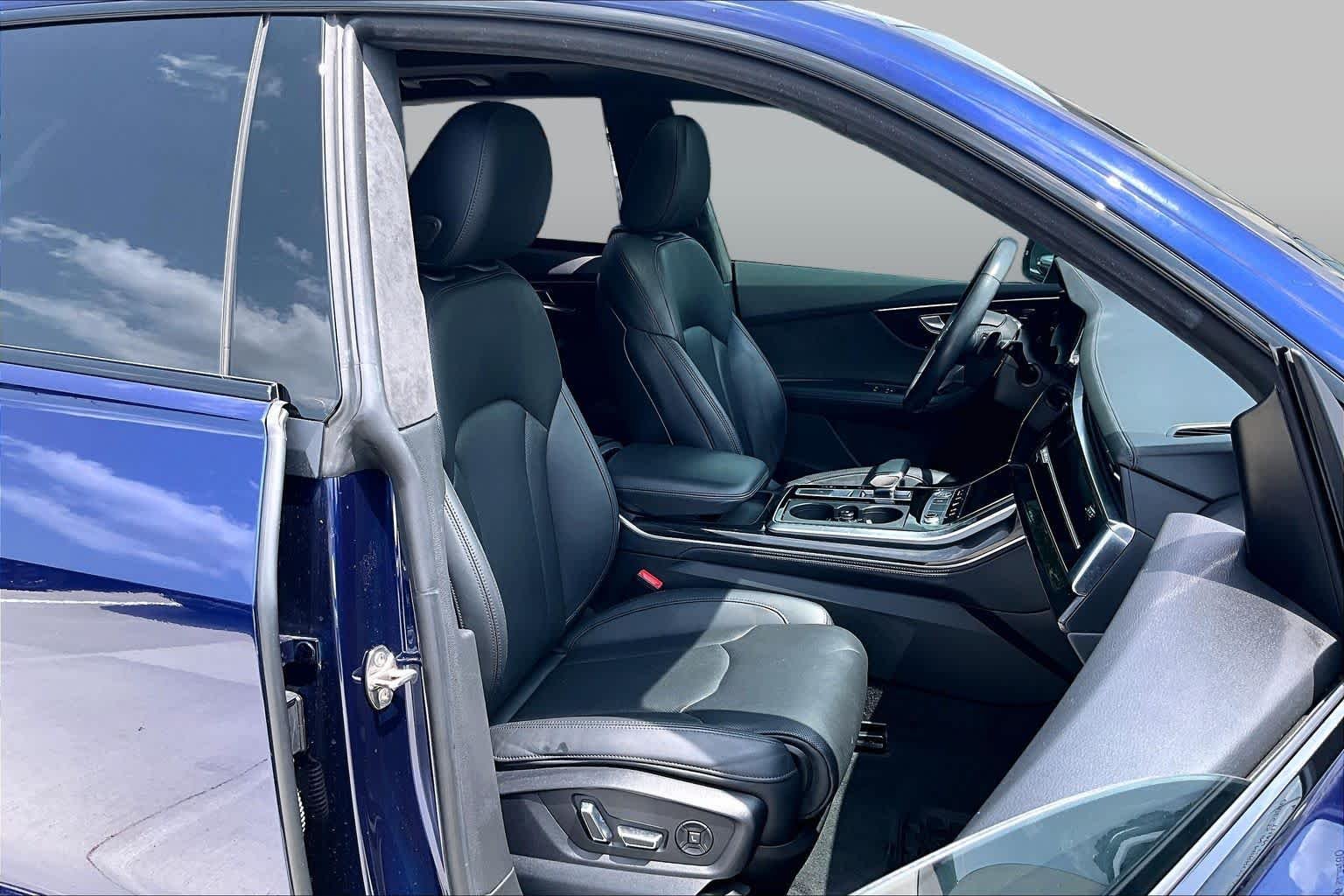 Used 2020 Navarra Blue Metallic Audi Prestige image 9