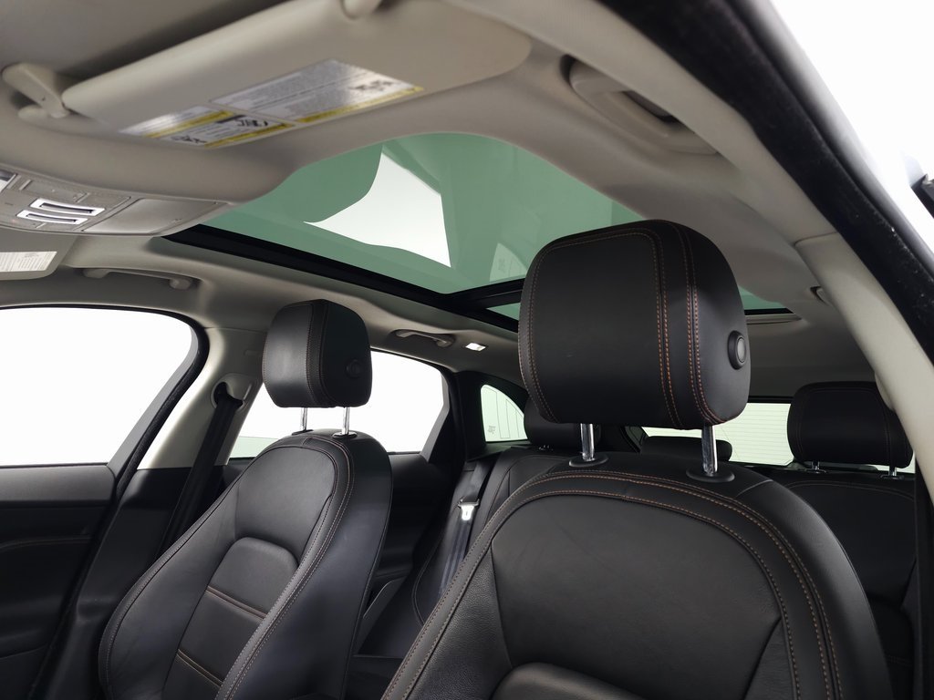 2018 JAGUAR F-PACE - Image 16