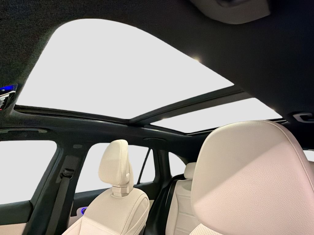 Used 2026 White Mercedes-Benz GLC 300 image 22