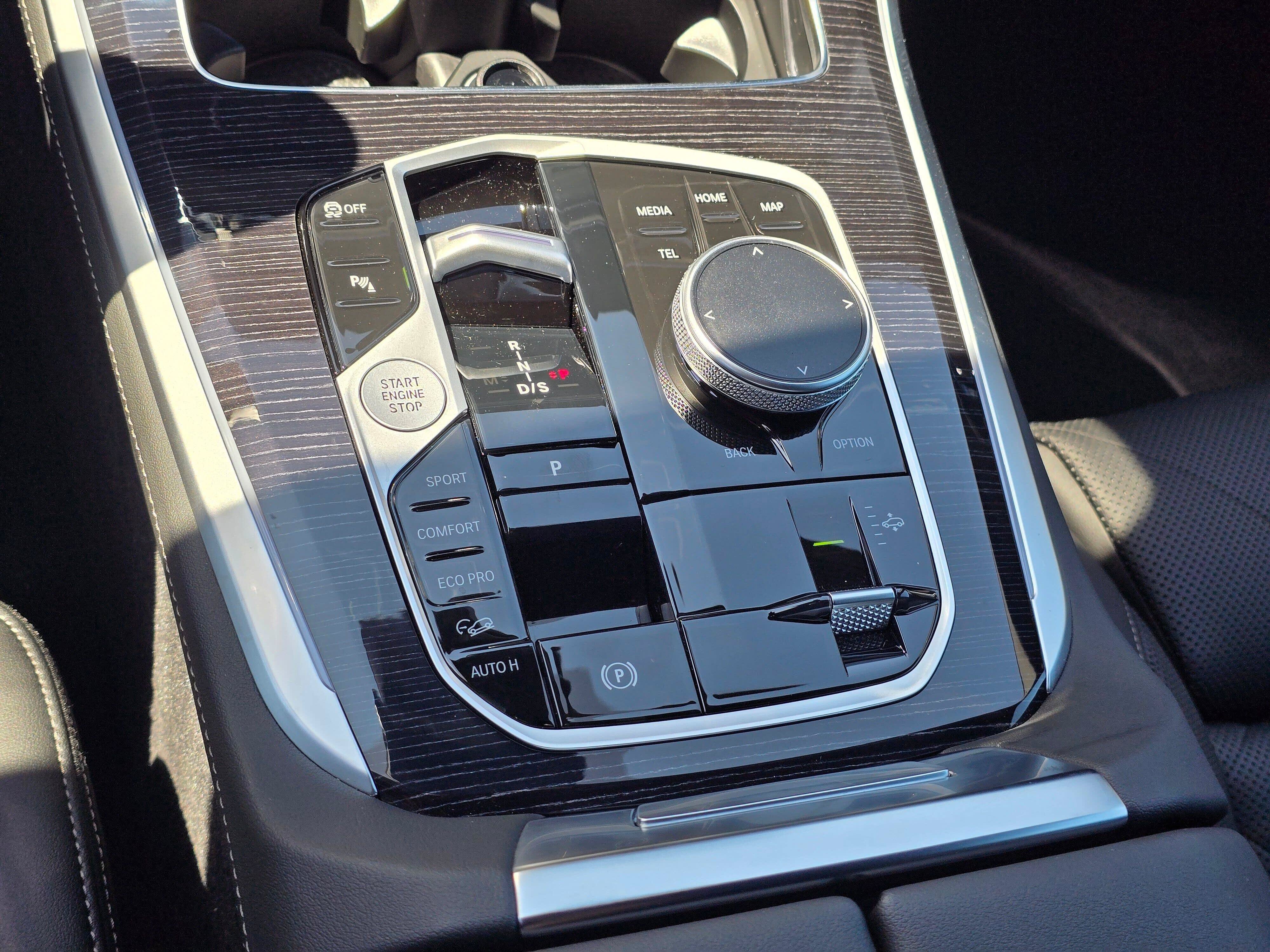 New 2026 Black Sapphire Metallic BMW xDrive40i image 22