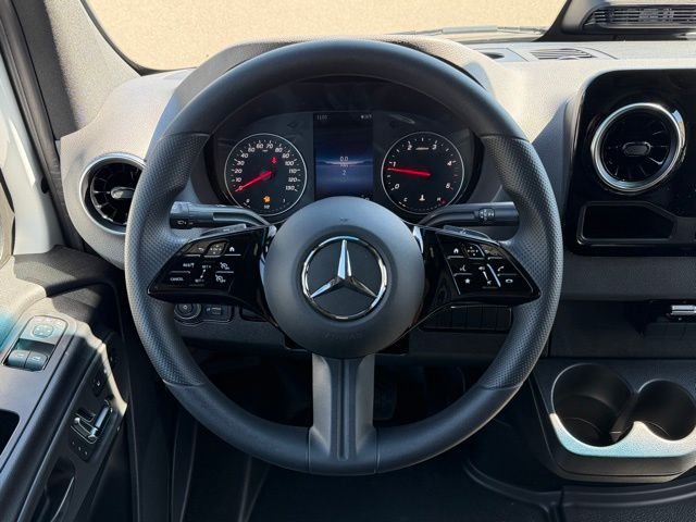 New 2026  Mercedes-Benz Cargo 170 WB image 15