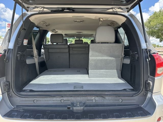 Used 2016 Silver Toyota Limited image 28