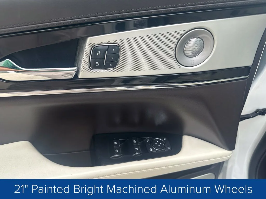 Used 2021 Pristine White Lincoln Black Label image 10