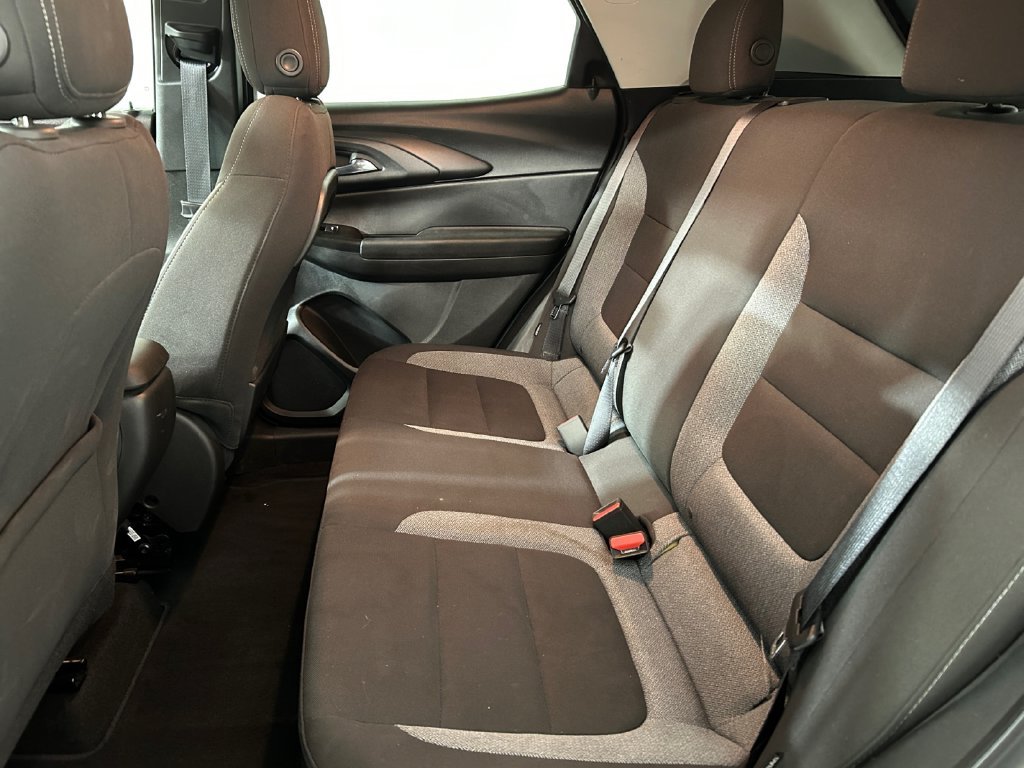 Used 2022 Blue Chevrolet LT image 17