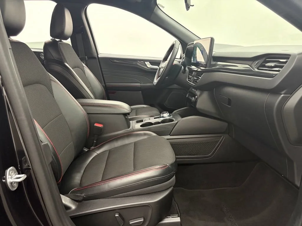 Used 2023 Black Ford ST-Line Select image 32