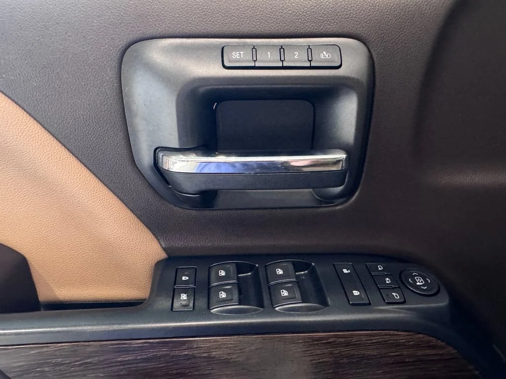 Used 2018 MINERAL METALLIC GMC Denali image 26
