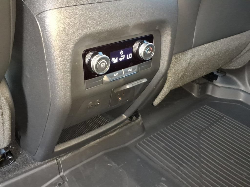 2027 Buick Enclave Preferred - Photo 4