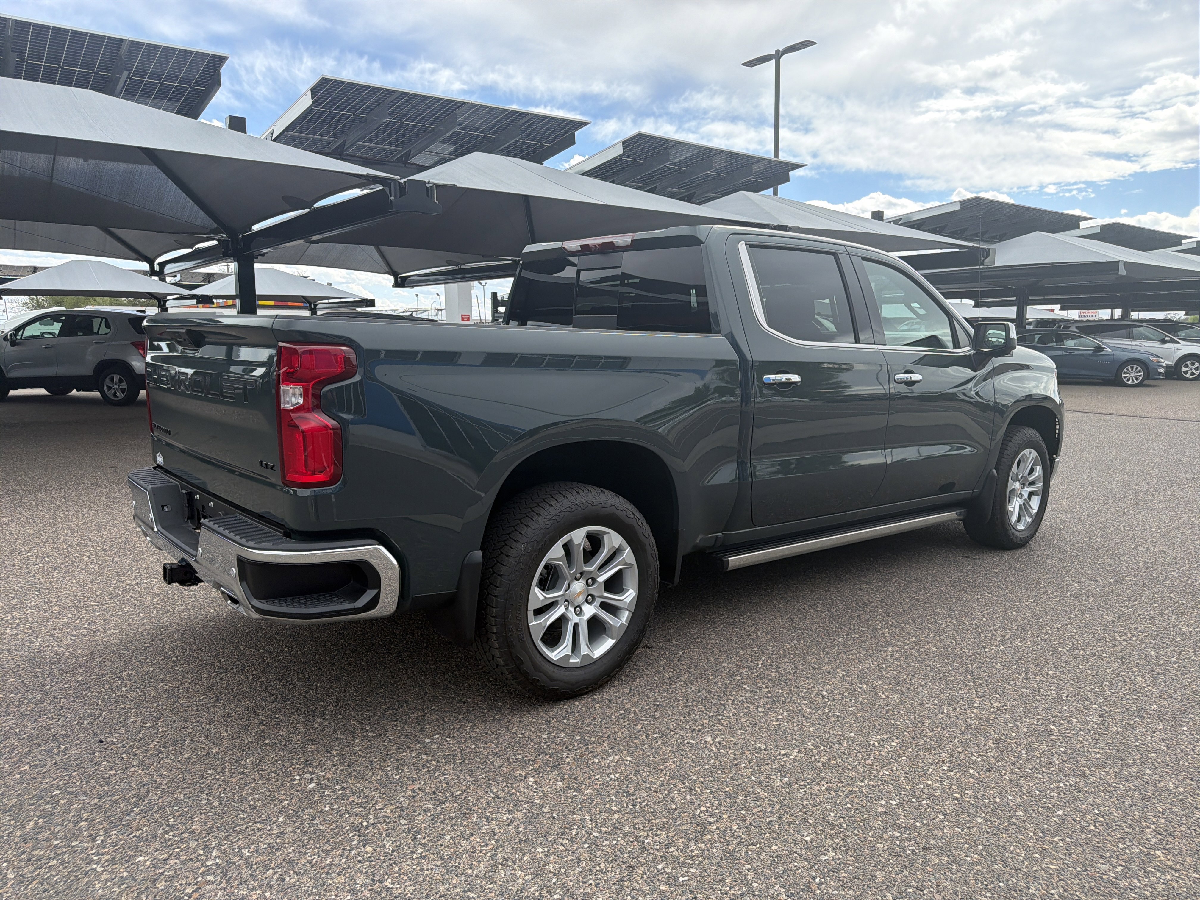 2026 Chevrolet Silverado 1500 LTZ - Photo 5