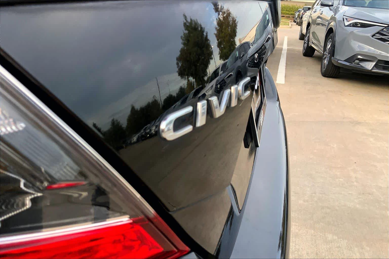 Used 2016  Honda EX-T image 30
