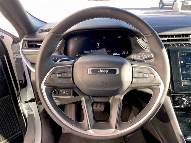 2024 Jeep Grand Cherokee Altitude photo 4