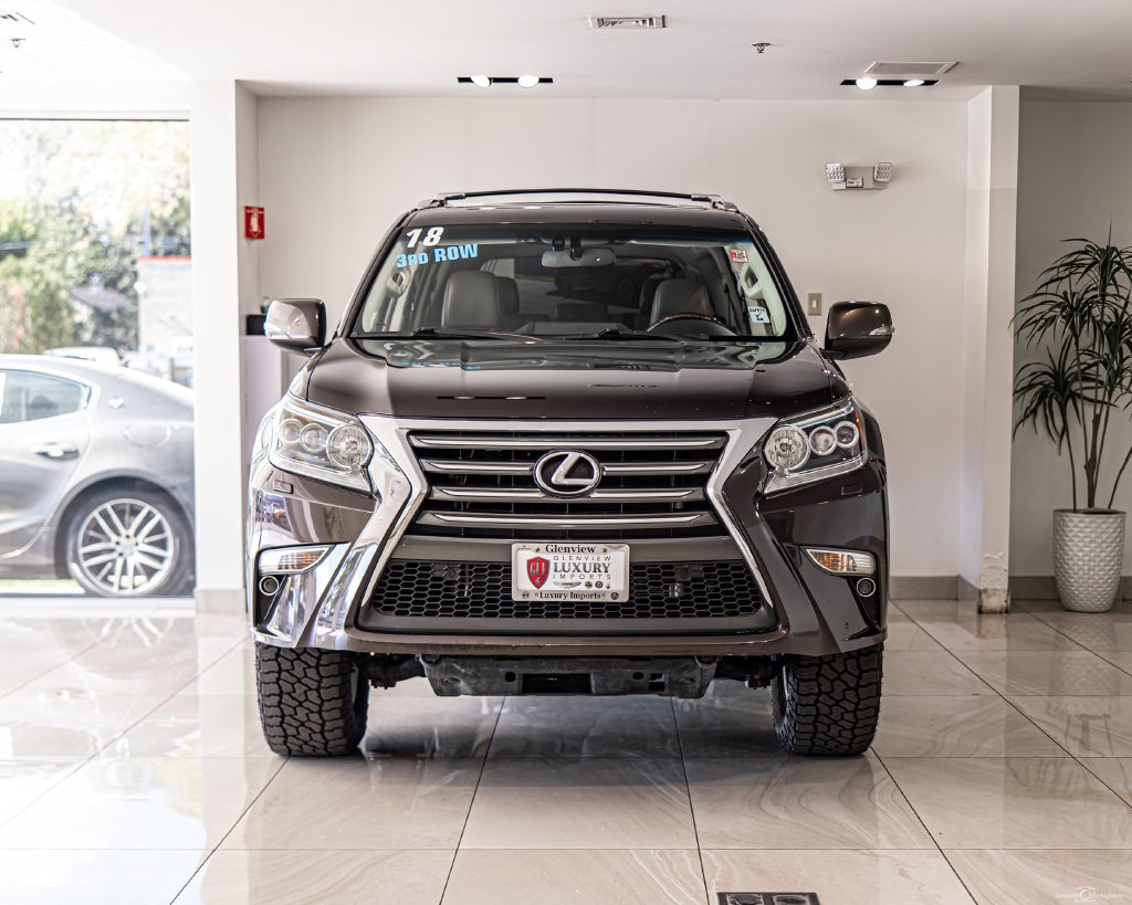 Used 2018 Red Lexus 460 image 2
