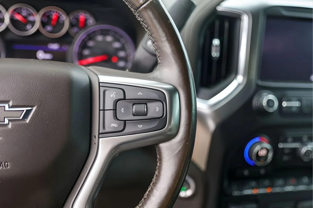 Used 2020 Blue Chevrolet RST image 15