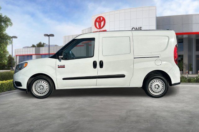 Used 2022 White Ram Base image 8