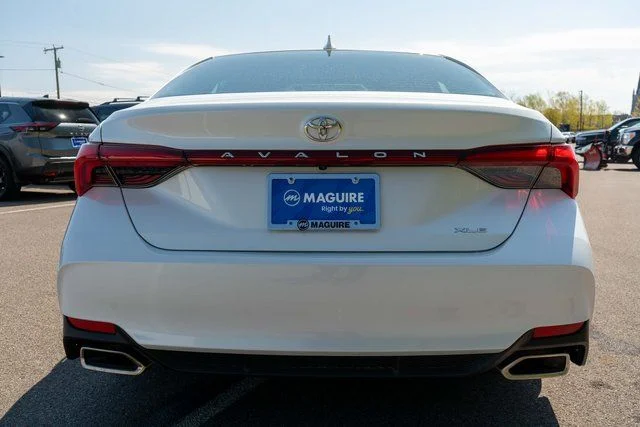 Used 2022 Beige Toyota XLE image 7