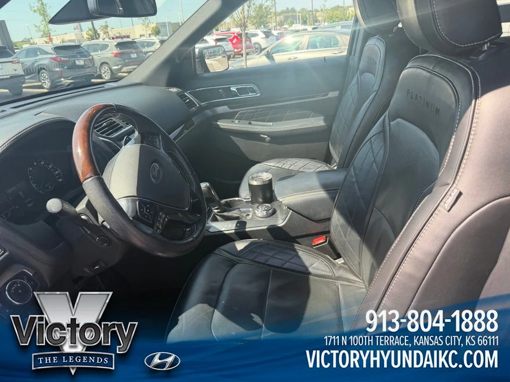 Used 2018 Black Ford Platinum image 27