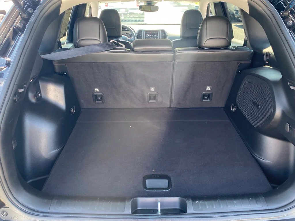 Used 2022 Black Jeep Trailhawk image 10