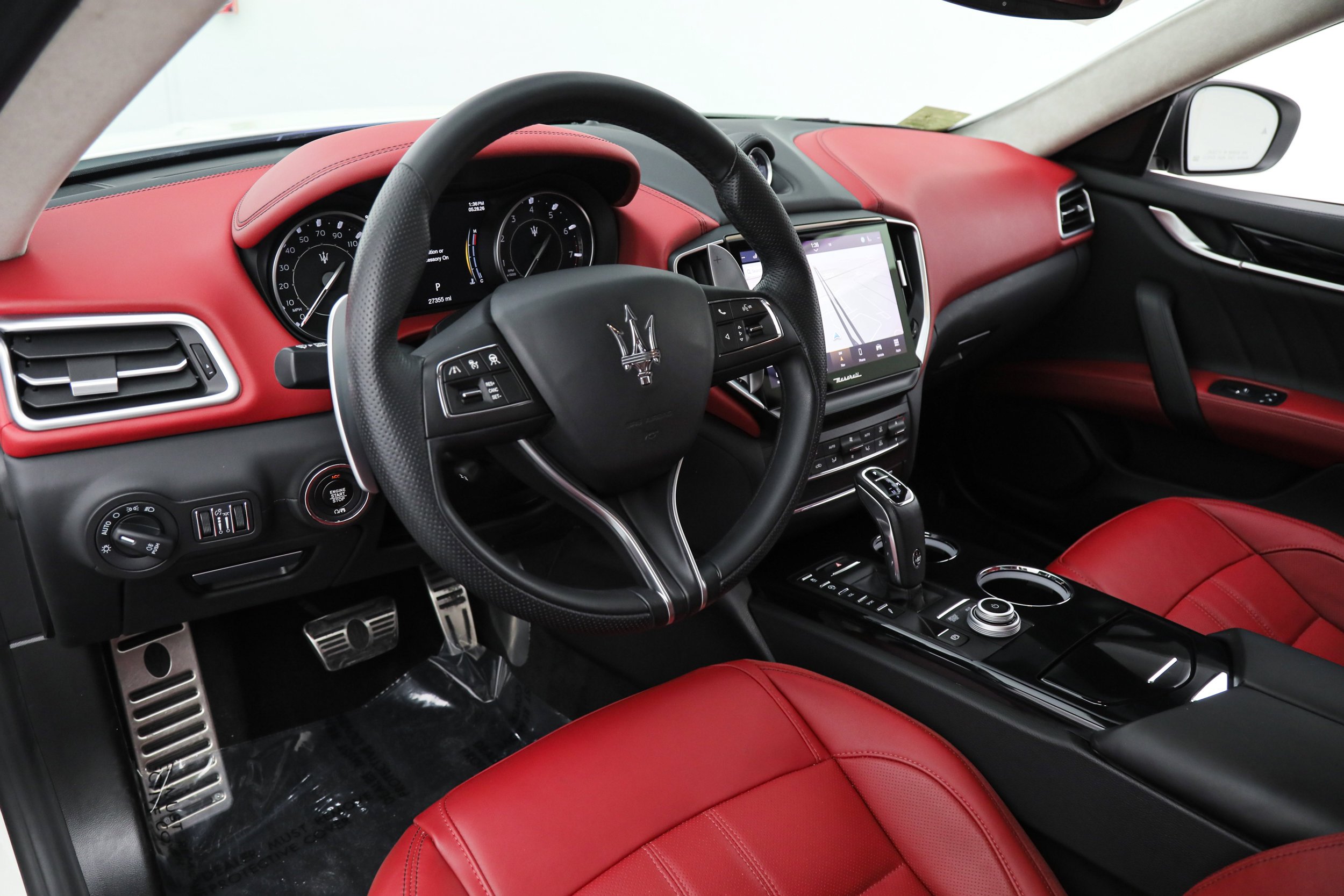 Used 2023 White Maserati Modena image 14