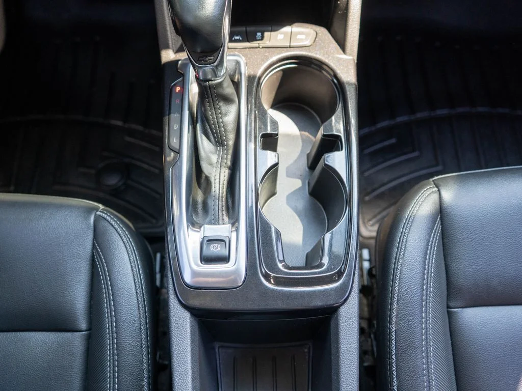 Used 2022 Gray Chevrolet LT image 27