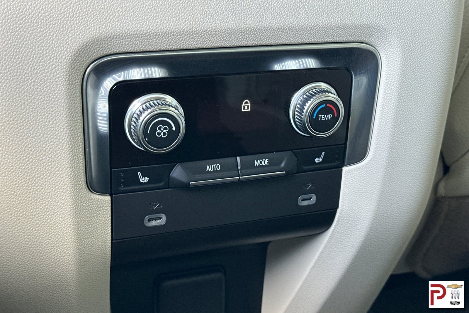 Used 2024 White GMC Denali image 14