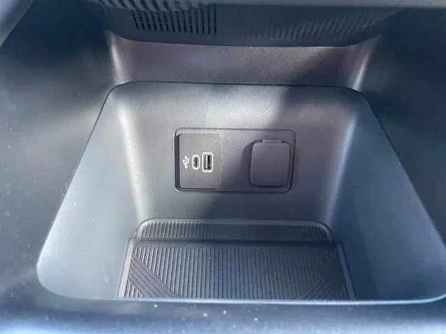 New 2026 Vapor Blue Metallic Ford Active image 63
