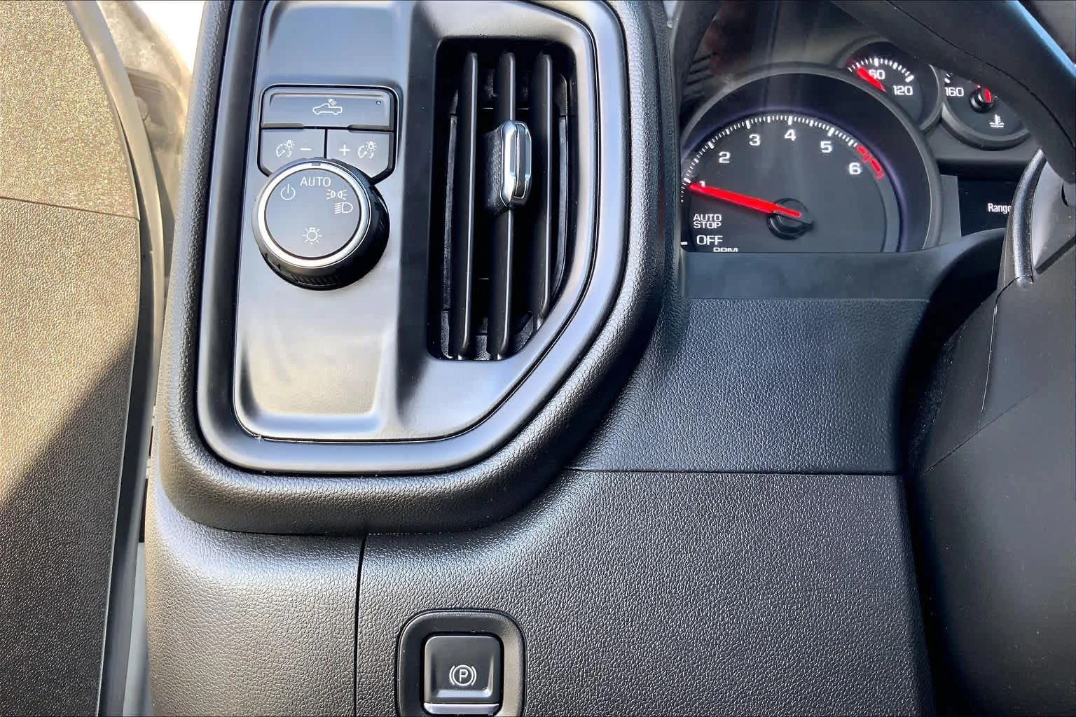 Used 2024 Summit White Chevrolet Custom image 33