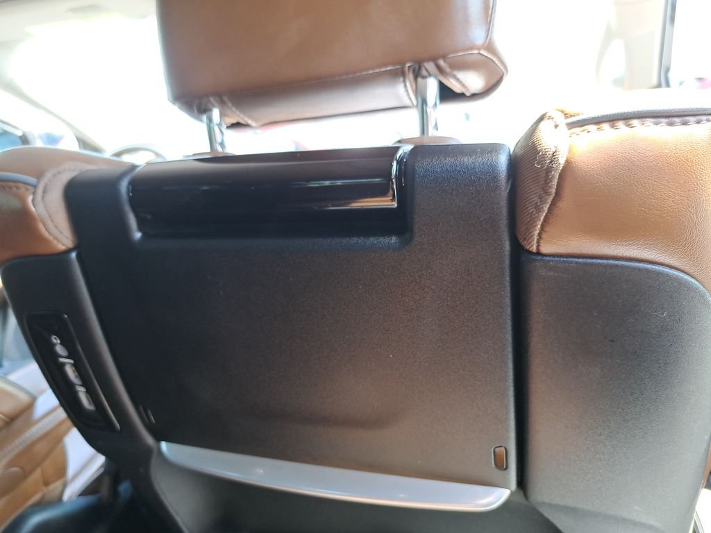 Used 2017 Black Chrysler Limited image 36