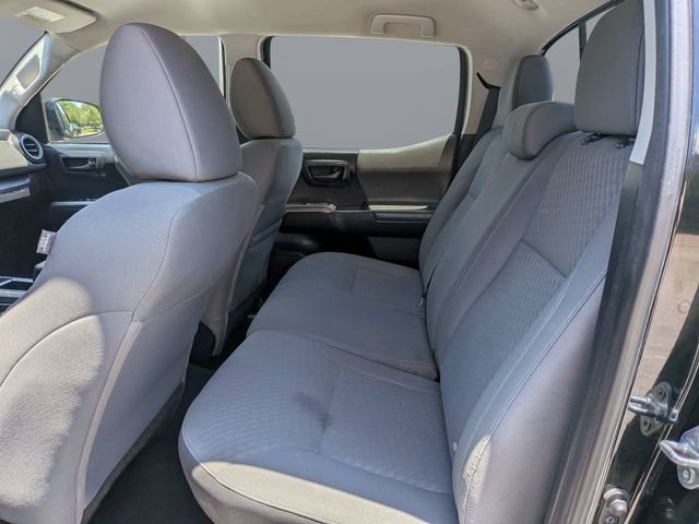 Used 2022 Midnight Black Metallic Toyota SR5 image 18