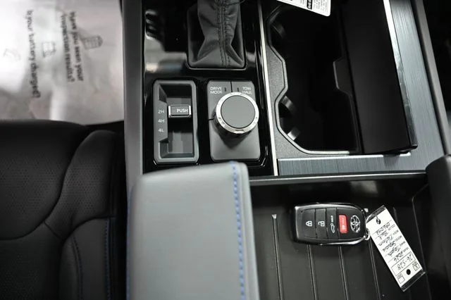 New 2026 Black Toyota Platinum image 23