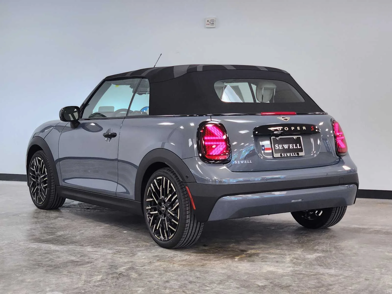 New 2026 Copper Grey Metallic MINI Cooper S image 3