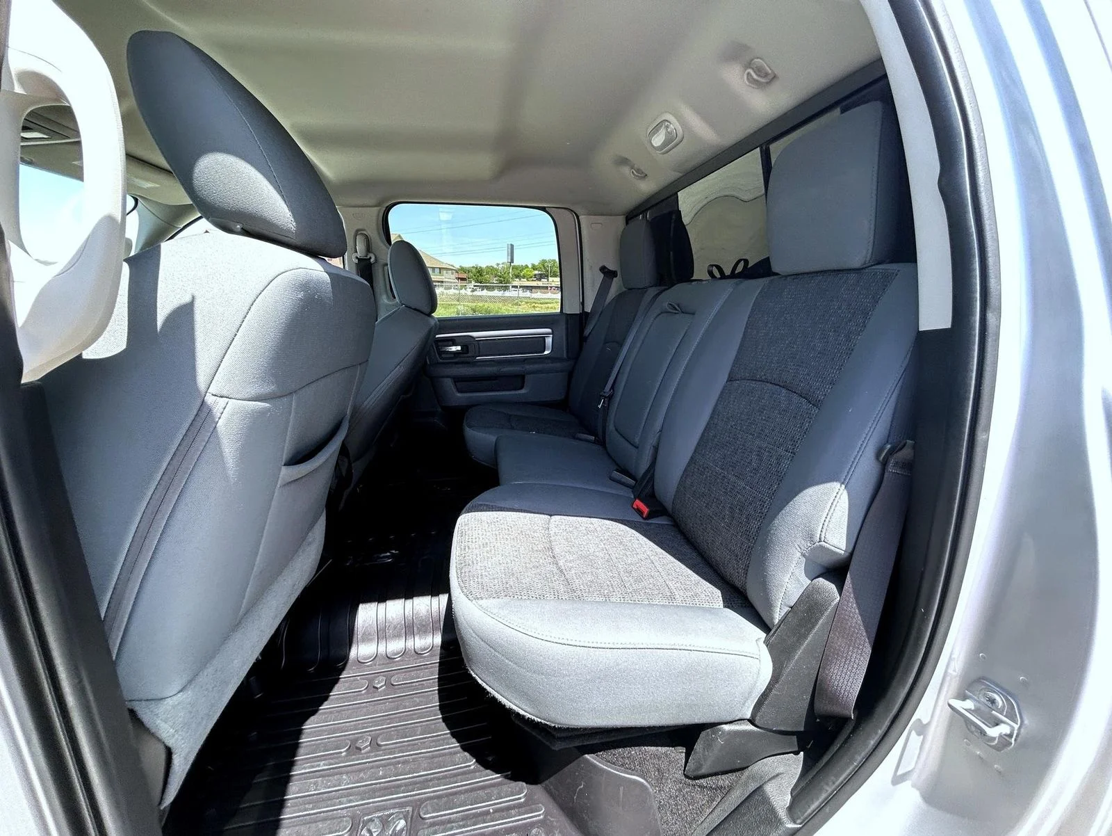 Used 2017 Silver Ram Big Horn image 20