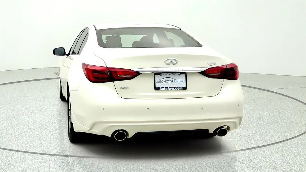 Used 2023 Pure White INFINITI LUXE AWD image 6
