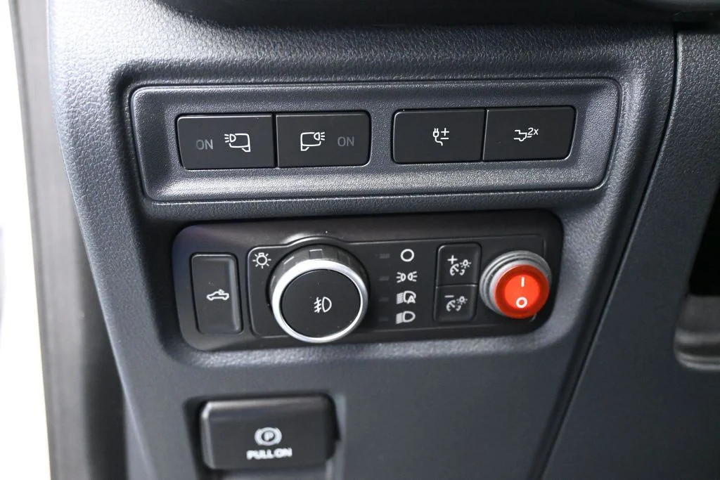 Used 2022 White Ford XLT image 13