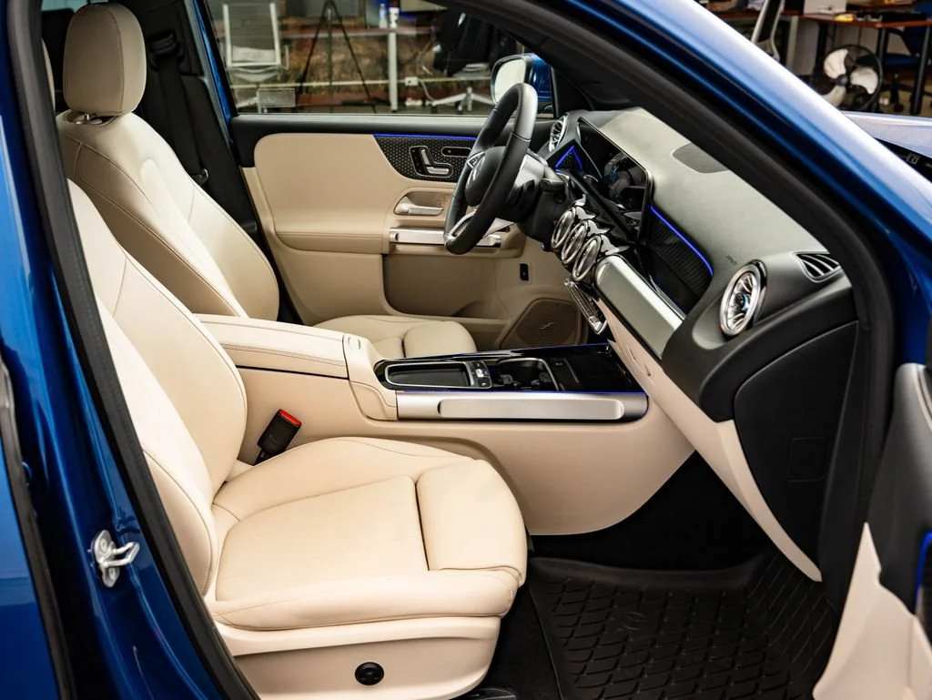 Used 2024 Starling Blue Metallic Mercedes-Benz 300 image 23